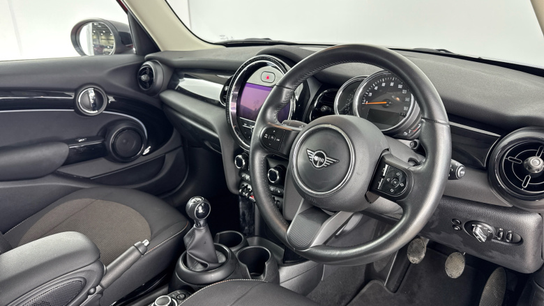 MINI Hatchback 1.5 Cooper Classic 5dr Petrol Hatchback